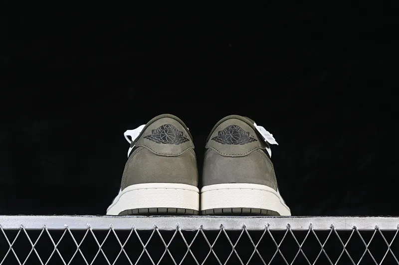 All categories Air Jordan Jordan series basketball shoes Air Jordan 1 Low Travis Scott x Air Jordan 1 Low OG AJ1 Joe 1 undercut low top HQ6998-200